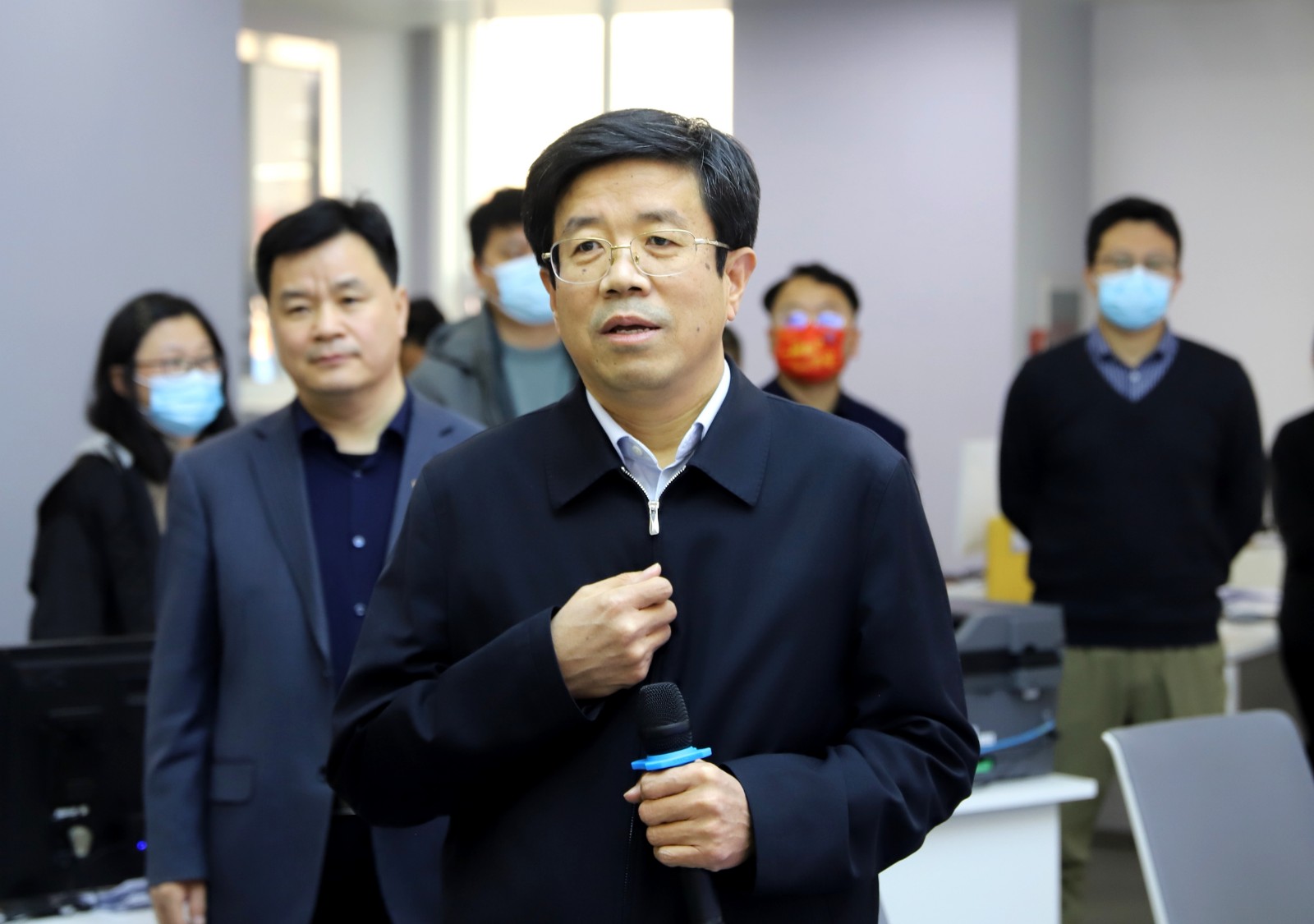 德州市委常委宣传部部长景文新到德州市广播电视台走访慰问