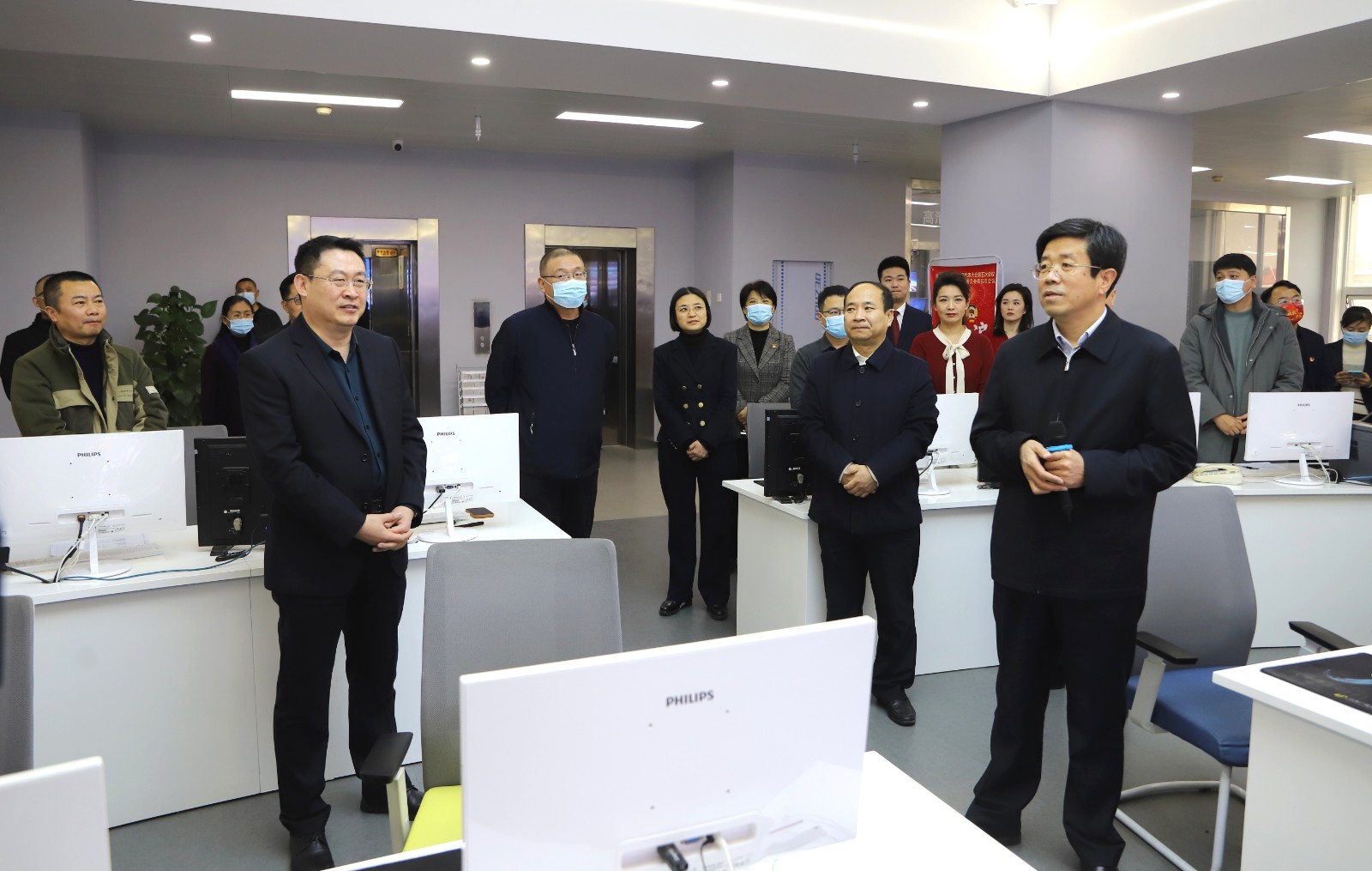 德州市委常委宣传部部长景文新到德州市广播电视台走访慰问