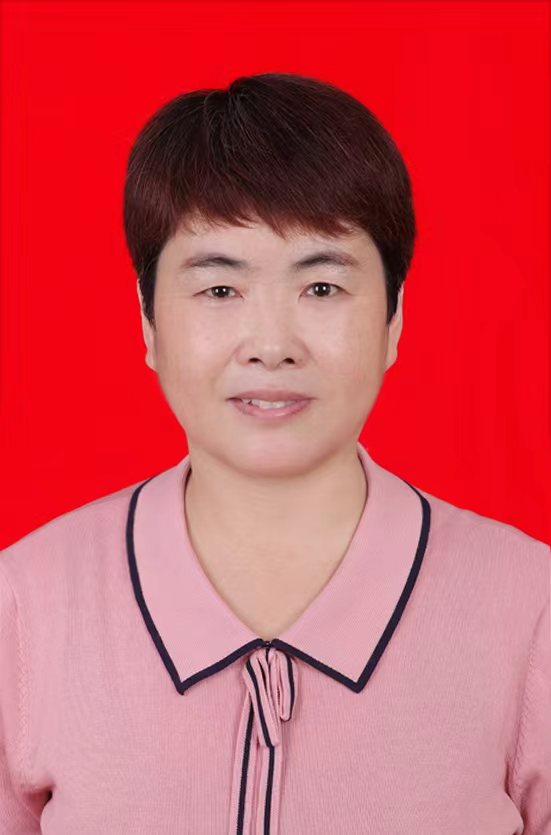 杜洪梅.jpg