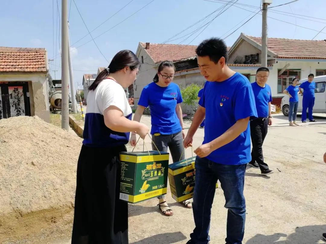 诸城市辛兴镇组织联建共携手企业兴社谱新篇