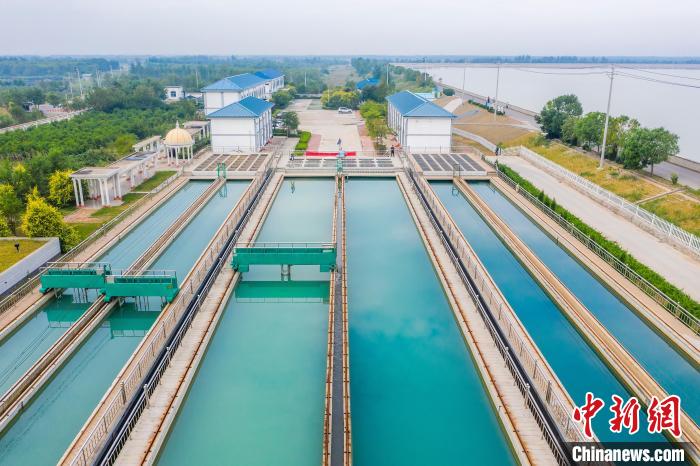 图为农村供水工程——滨州市沾化区毛家洼平原水库供水水厂.