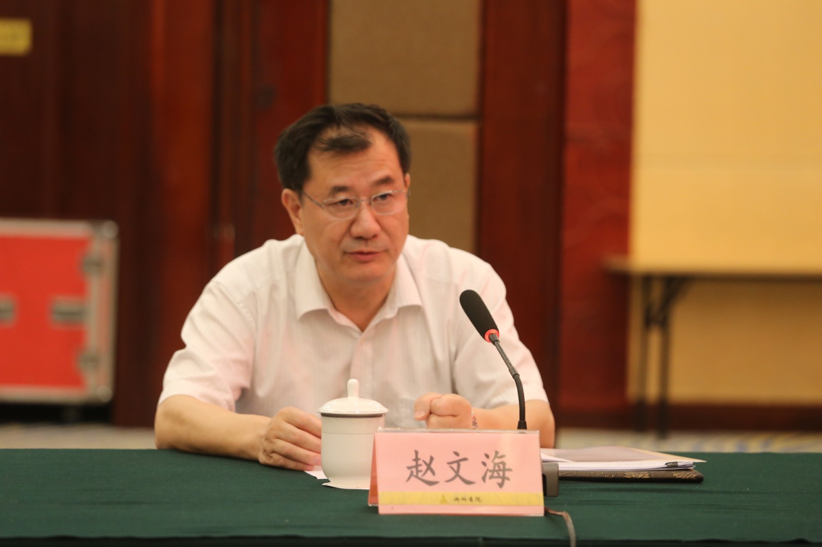 省以下看上专题调研组来我市