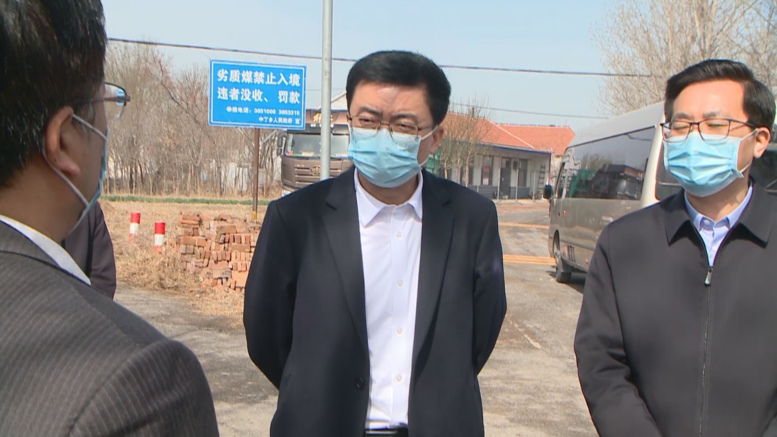 3月26日,副市长牟春雁到庆云县,乐陵市督导检查疫情防控工作.