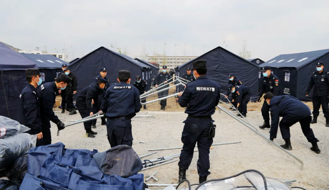 黄沙百战穿金甲德州力量亮相全省特警拉练现场