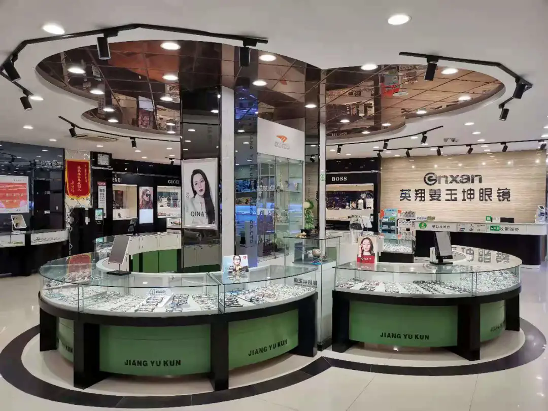 英翔姜玉坤眼镜旗舰店被授予"德城区工人先锋号"