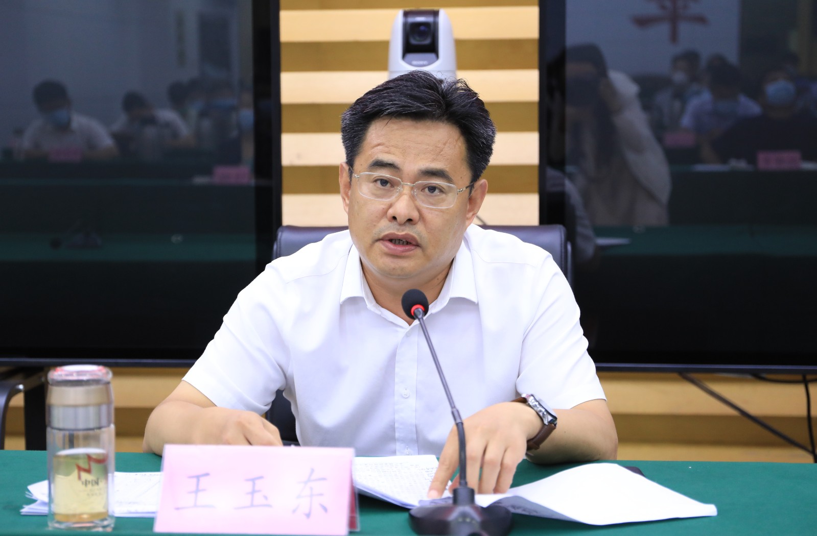 平原县组织收听收看全国疫情防控工作会议和省委,市委