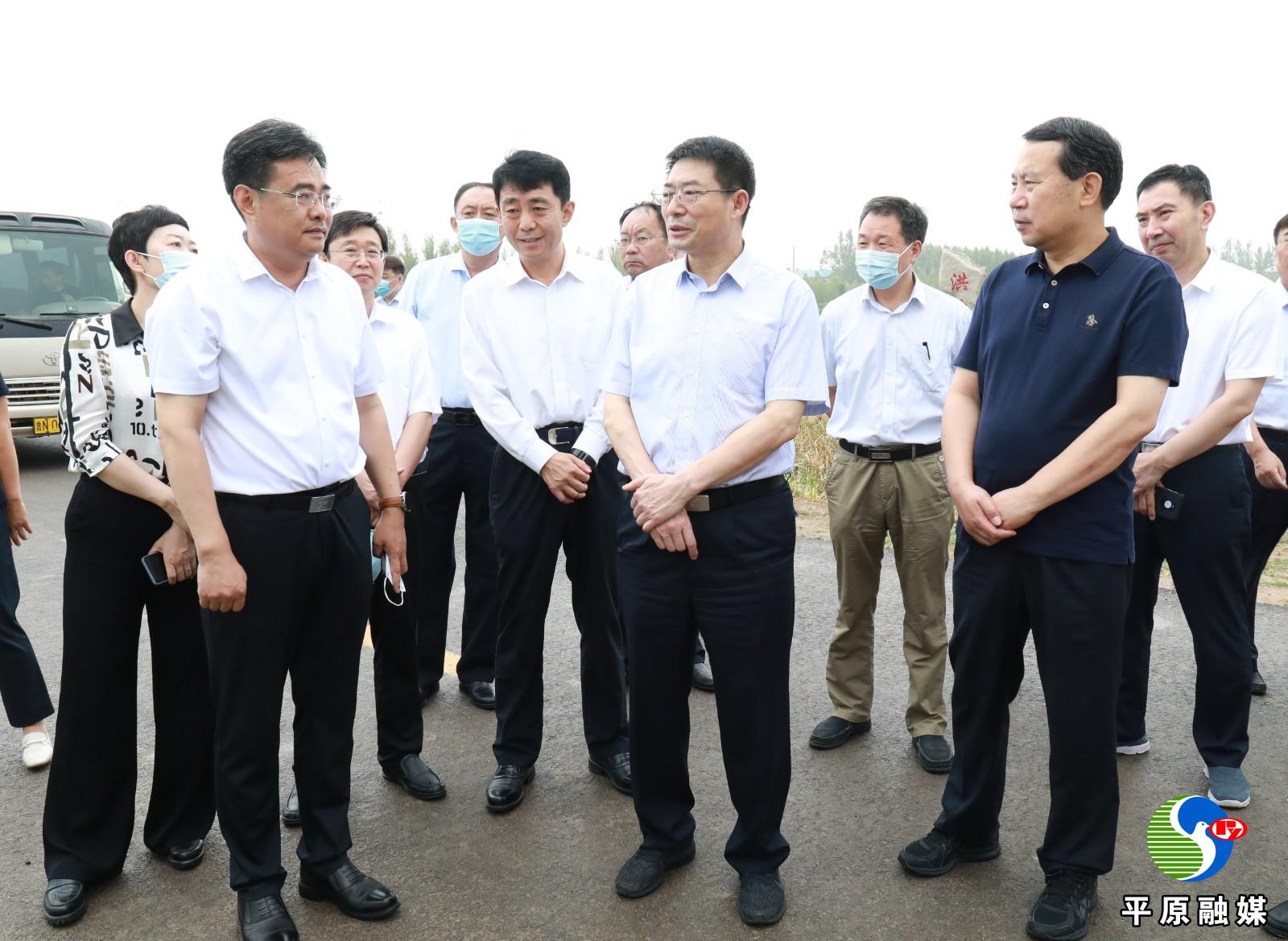 副省长省公安厅厅长范华平来平原县调研美丽河湖建设工作