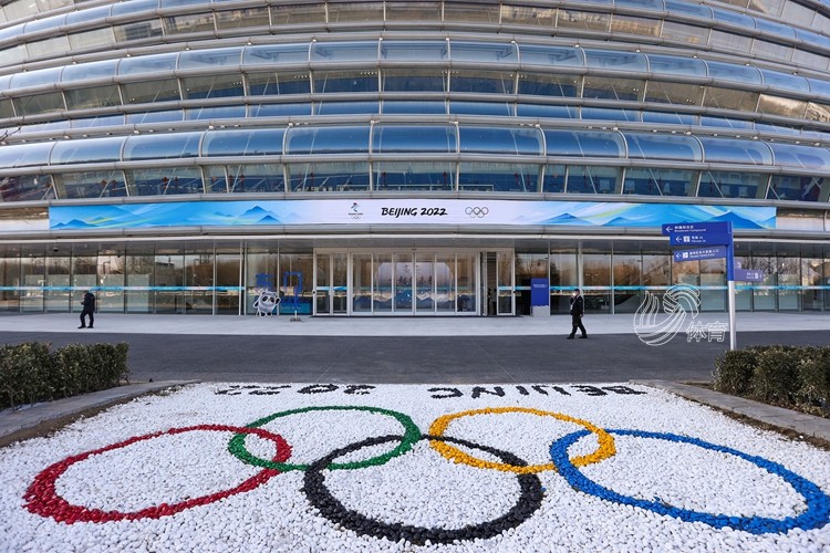 北京冬奥会倒计时八天， 探访“冰丝带”国家速滑馆