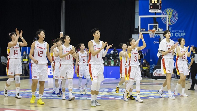 中国女篮世预赛取开门红