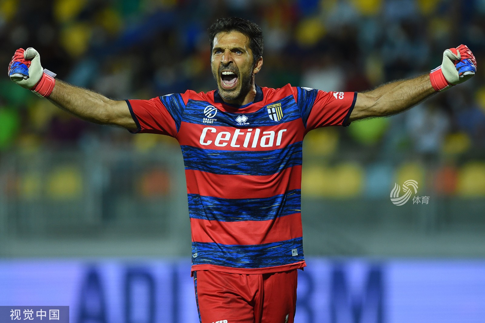 官方布冯与帕尔马续约2年合约到期将年满46岁