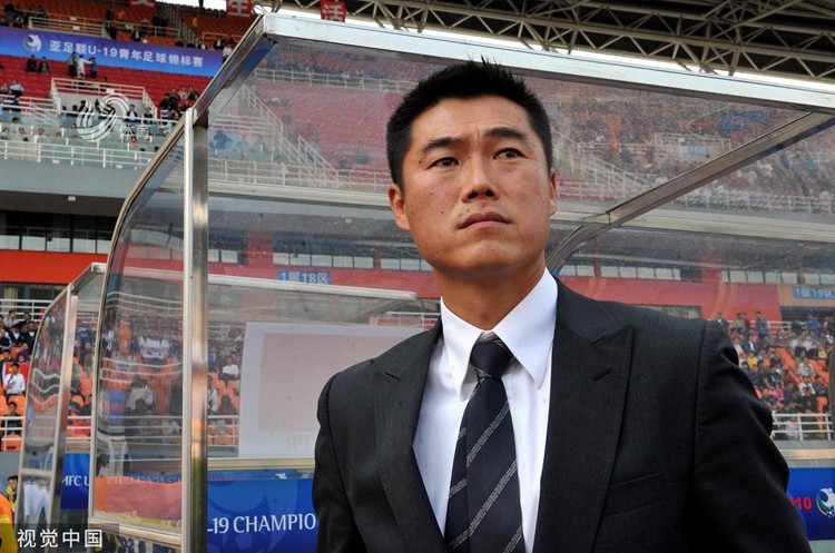 内蒙古足球教练刘猛图片
