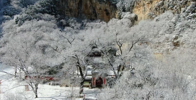 青州：仰天山霁雪初晴现雪凇景观