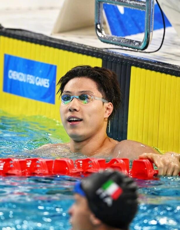 覃海洋获大运会全部男子蛙泳单项金牌