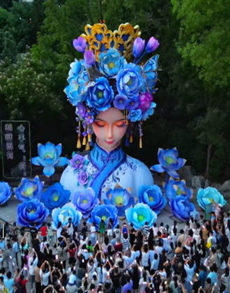 “夏雨荷”2.0焕新亮相 将常住明湖北岸