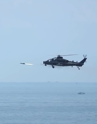 东南海域直升机海上实弹射击训练