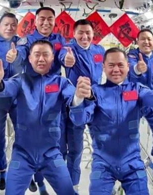 中国航天史上第7次“太空会师”合影来了