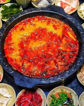 济南一家想闭店的火锅店 为何一夜之间“反转”？