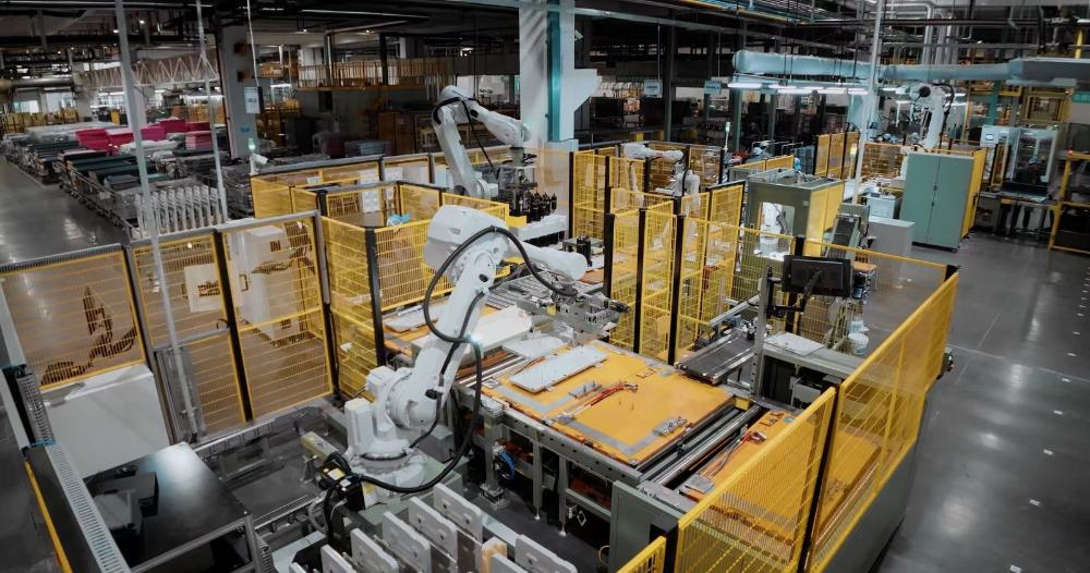 闪电新闻独家探访全球电视行业首座灯塔工厂