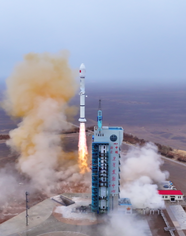 我国成功发射试验三十三号卫星