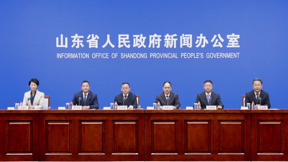 山东“人工智能+制造”百景培育开放和垂直领域百模推广赋能情况新闻发布会