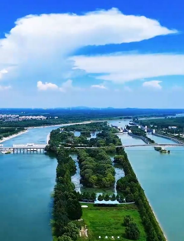 长空云漫 河阔舟驰！邂逅盛夏最美台儿庄运河