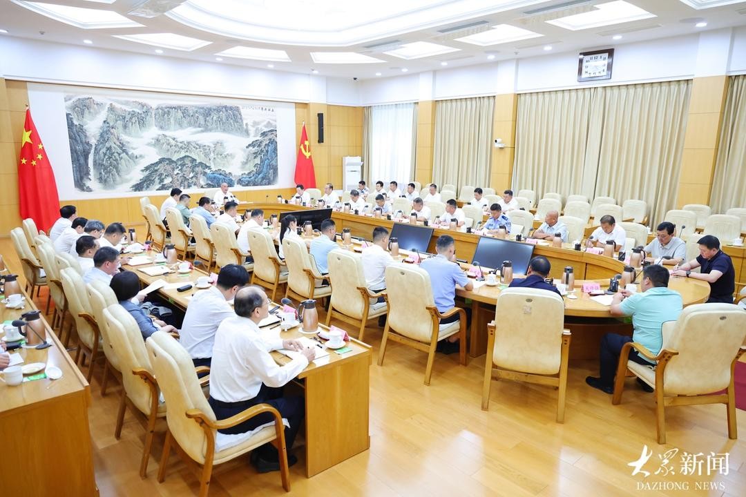 全省退役军人代表座谈会召开 林武讲话 周乃翔主持
