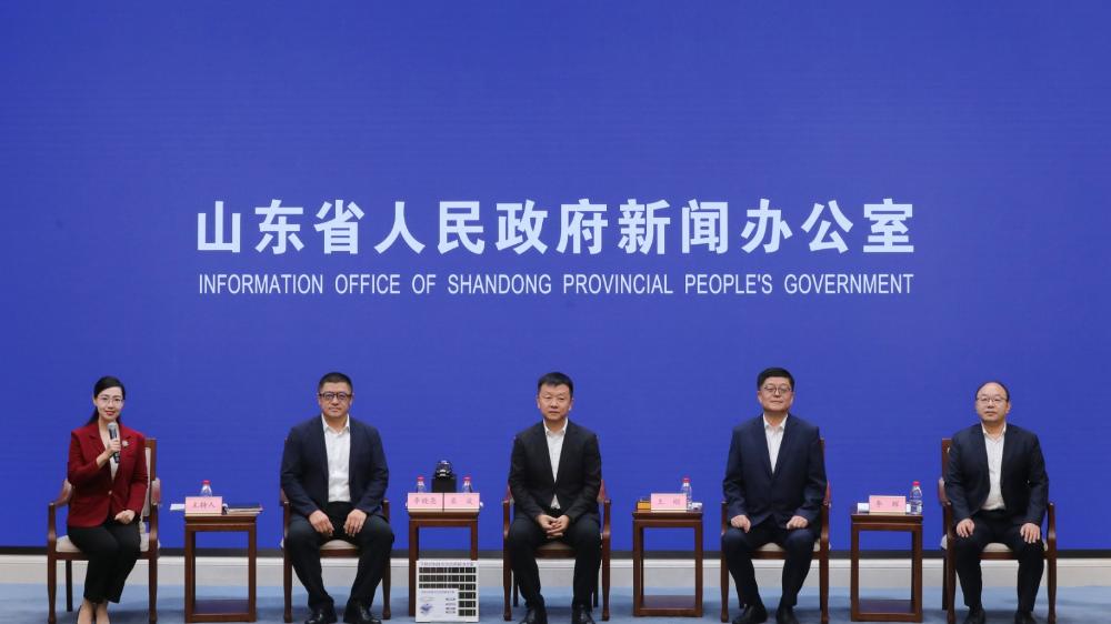 “坚持向新而行  因企制宜发展”主题记者见面会