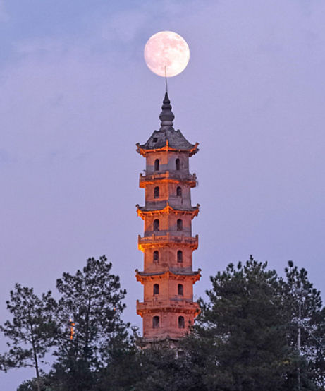 中秋月亮太出片了！一轮明月共祝安康