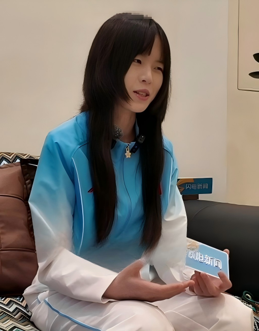 亚运电竞首位女子冠军穆欣月：走这条路算纯“赌”