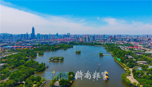 大明湖入选“2021中国十大休闲湖泊”