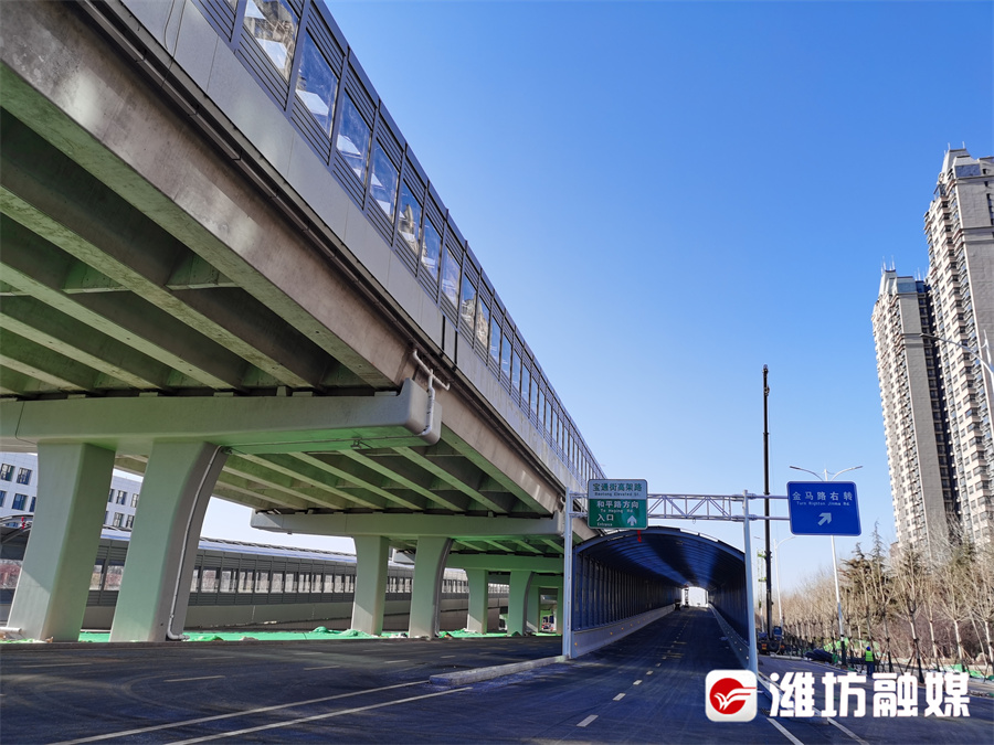 8分钟跑完记者试驾潍坊宝通街快速路