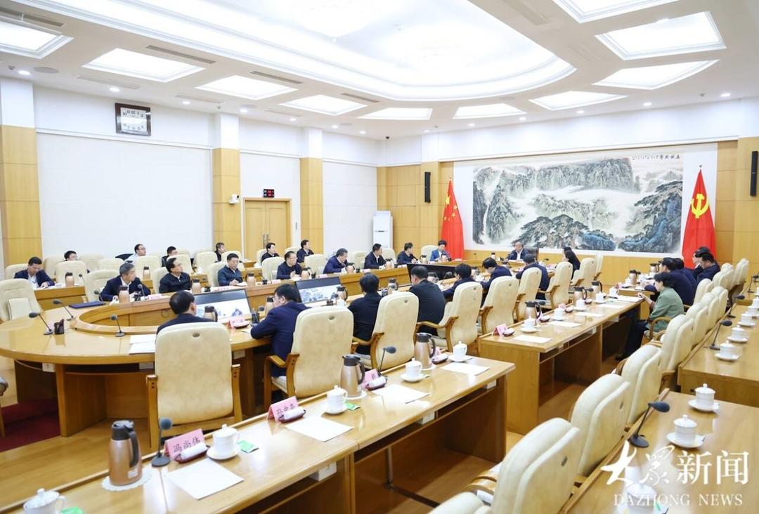 省委常委会召开扩大会议 传达学习习近平总书记在中共中央政治局民主生活会上的重要讲话