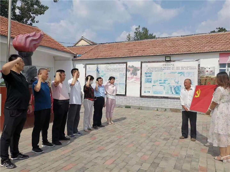 德州市派陵城区滋镇乡村振兴服务队严寒酷暑风雨兼程骑行在乡村振兴