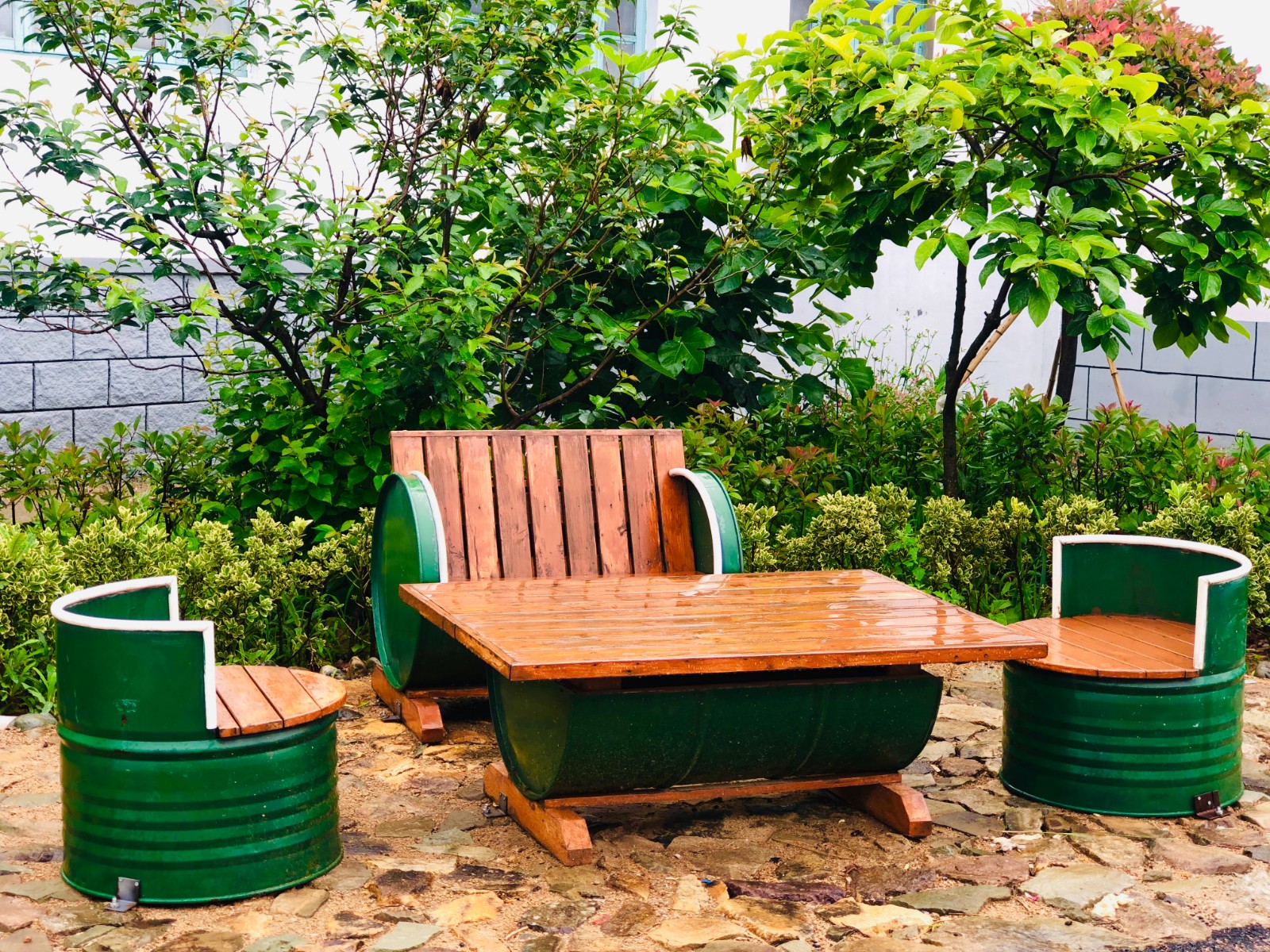 废旧物品再利用,打造特色怀旧景观