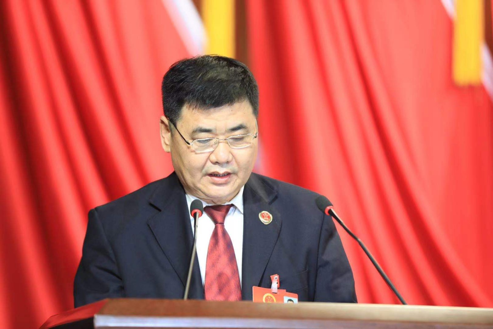 两会快讯|滨城区十届人大五次会议第二次全体会议召开