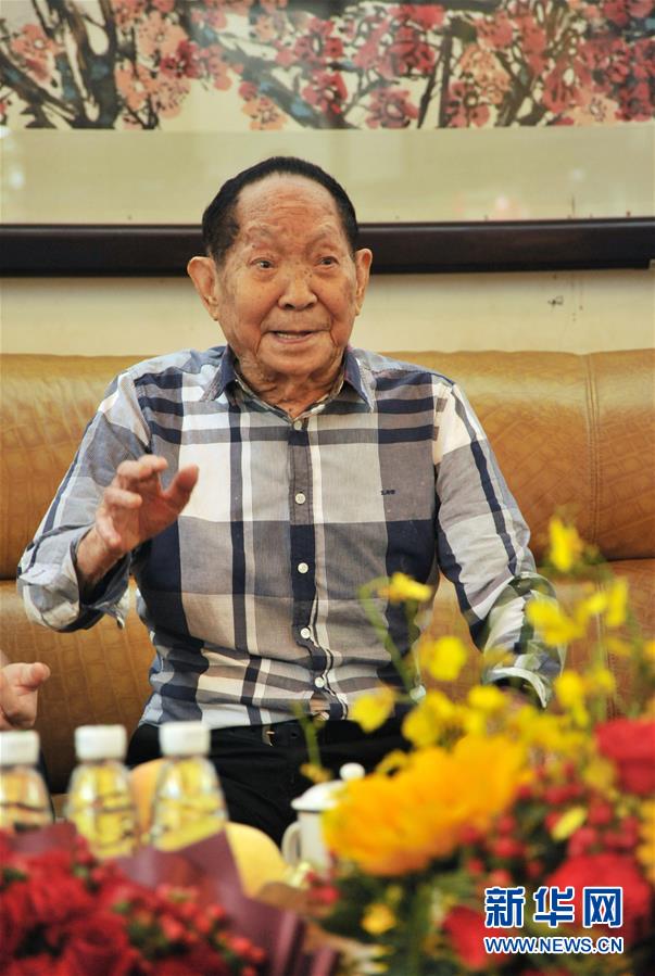 （图文互动）（2）从“80后”变“90后”的袁隆平许下生日愿望