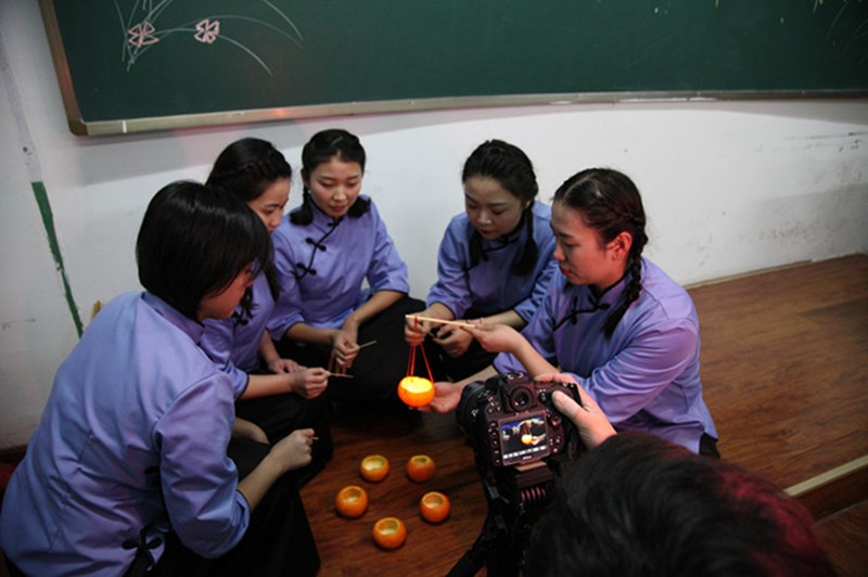 点小桔灯