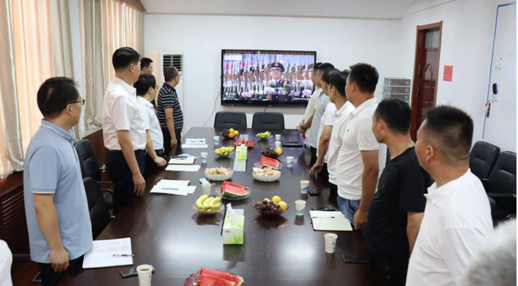 矿业工程（综机安撤）：退伍不褪色 再建新功绩.png