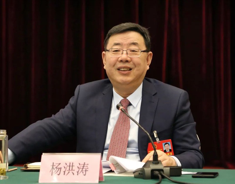 杨洪涛参加泰安市十八届人大一次会议分组审议 何希霖参加审议并发言