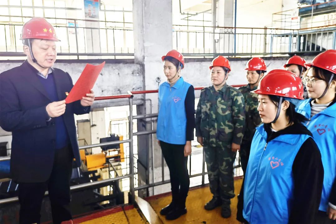 柴里2深入岗点收心宣讲_副本.jpg