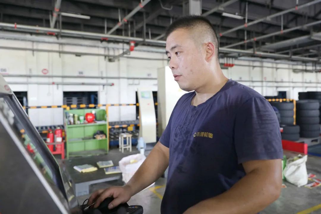 硫化车间硫化工核对扫码枪信息.jpg