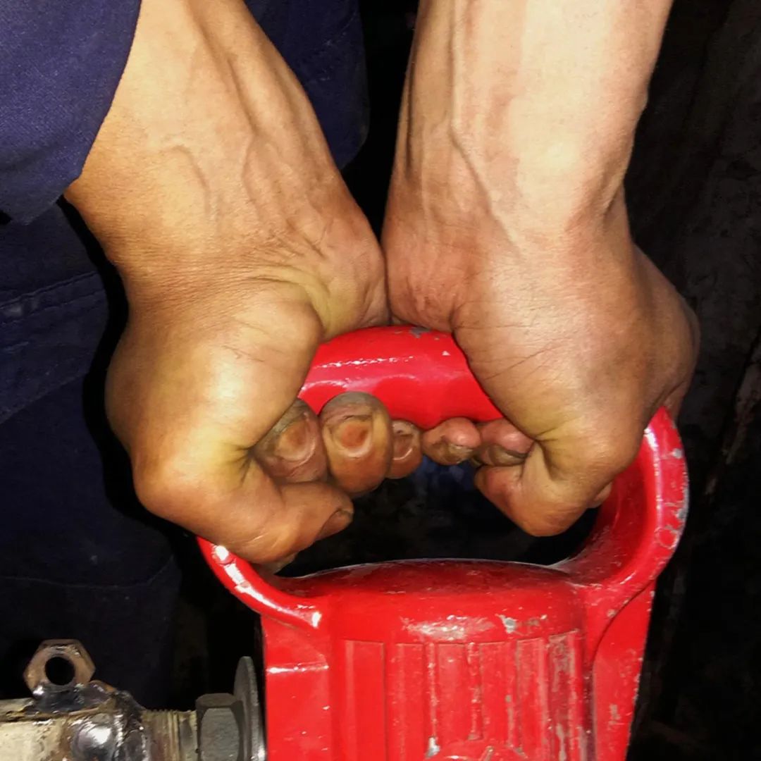 田陈双手副本 (1).jpg