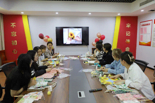 滨湖微信闪图5.11.gif