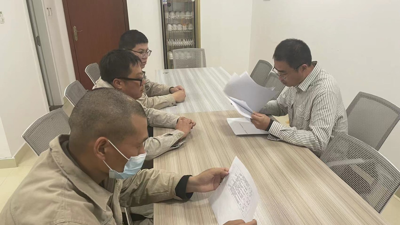 57c4b9fa64b60284f5a1e38919e00eb