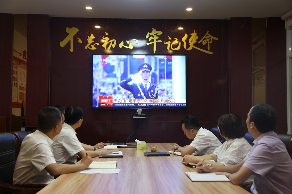 宣传稿照片_副本