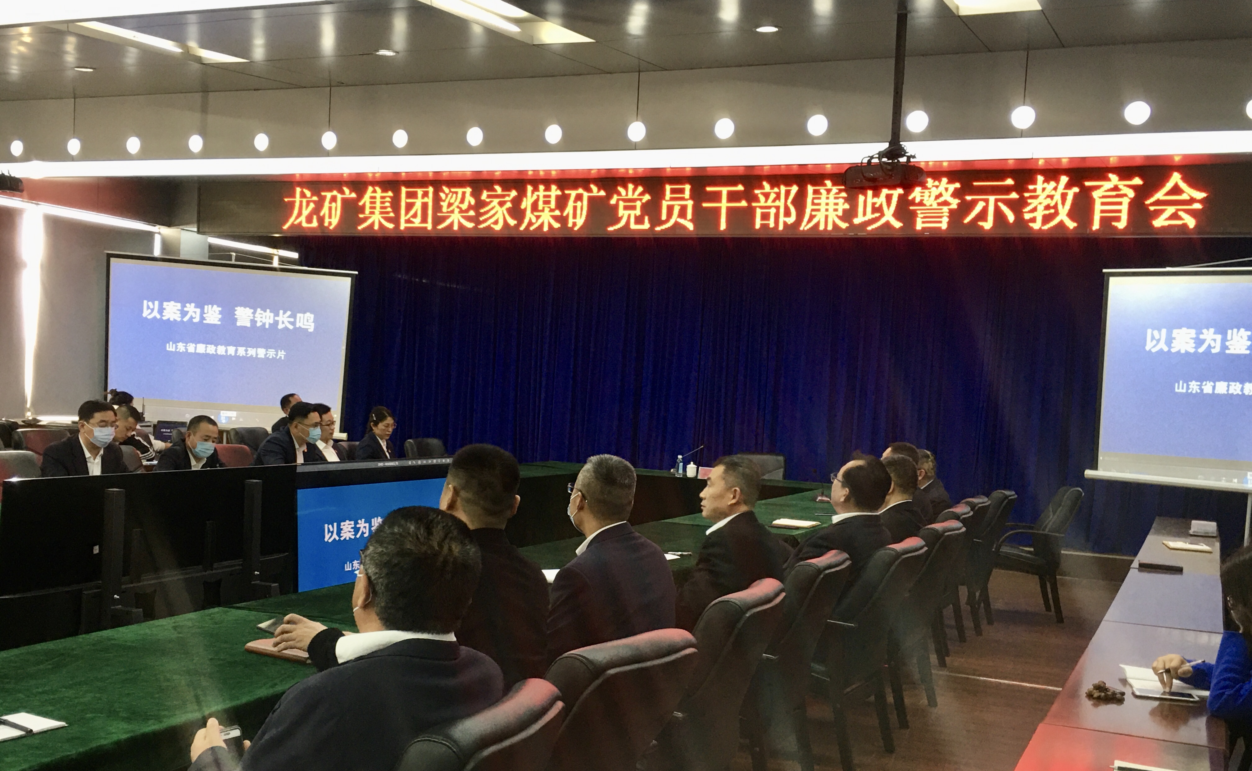 66BE03D2578CB5FB494A42B9439B3A35