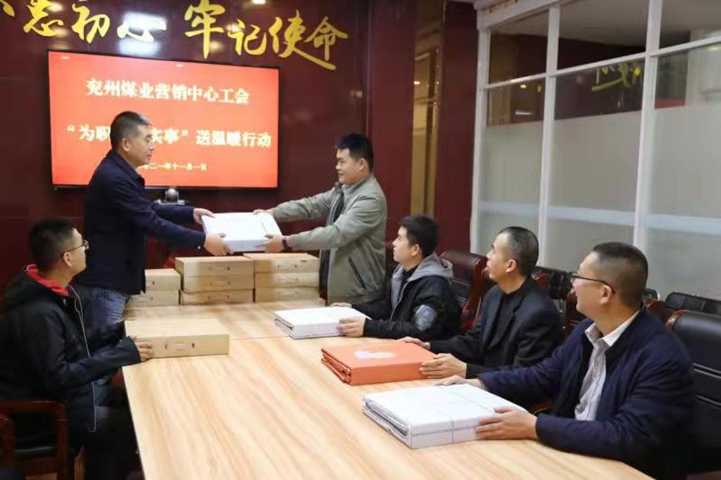 西北送温暖照片2_副本