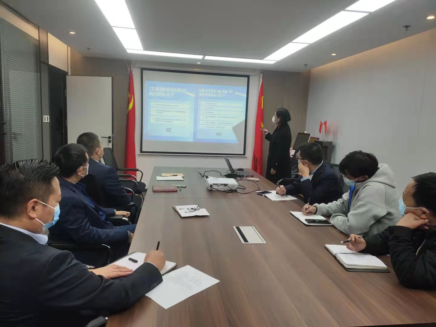 防控疫情宣讲现场