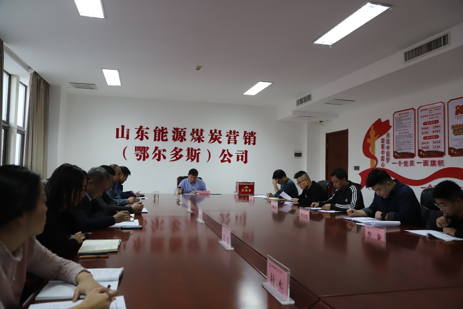 鄂尔多斯：优秀毕业生评选