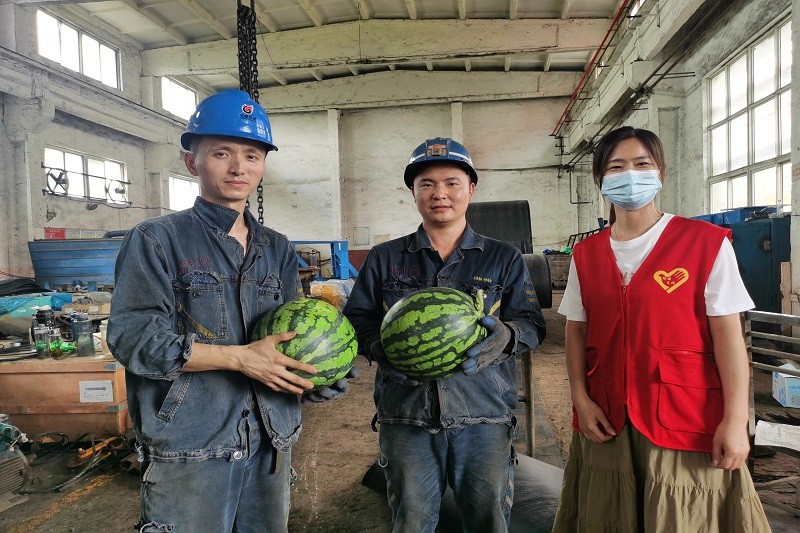 女工委送清凉